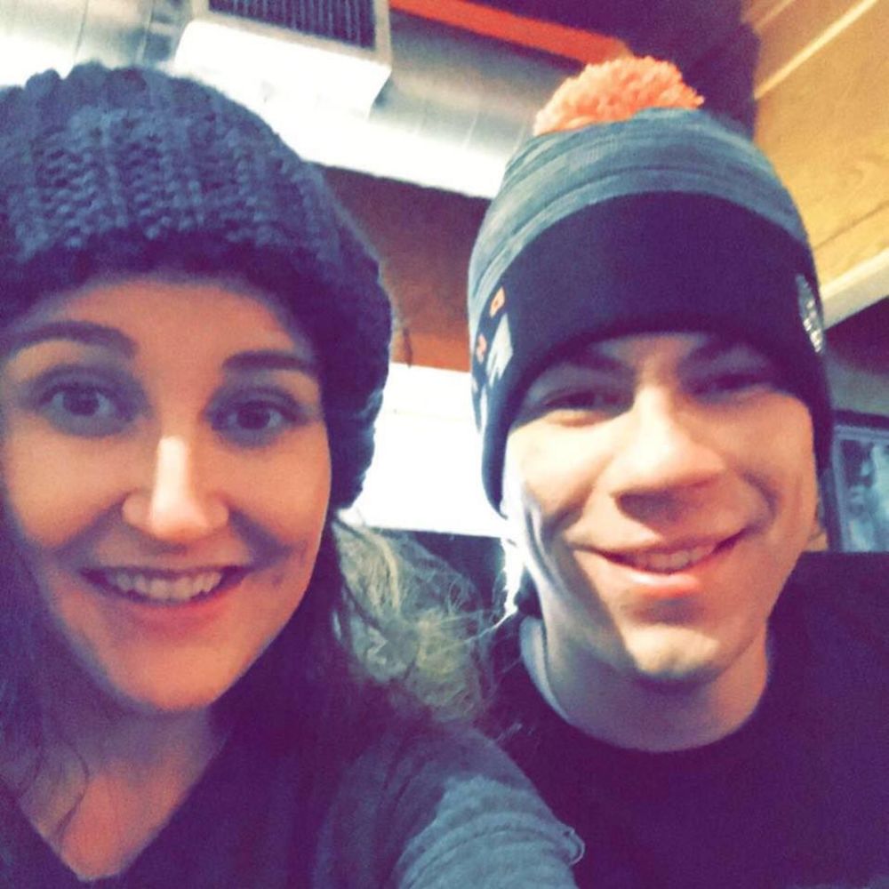 Meet your Posher, Hallie